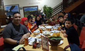 10 Tempat Buka Puasa Bersama Keluarga Di Wilayah Depok Yang