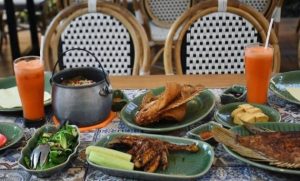 10 Tempat Buka Puasa Di Malang Untuk Keluarga Yang Asyik