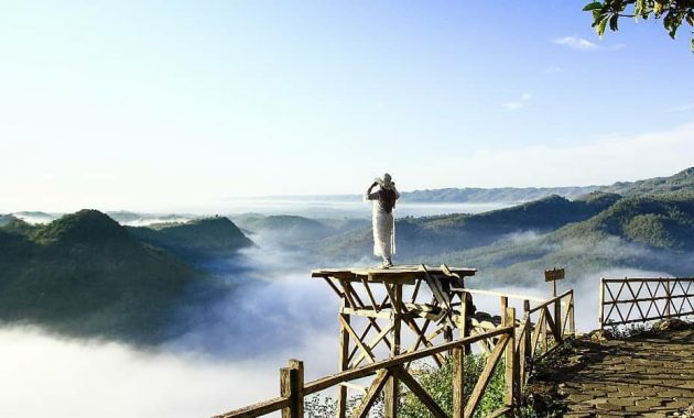 Bukit panguk kediwung bantul jogja yogyakarta dlingo imogiri mangunan rute jalan menuju harga tiket masuk alamat lokasi perjalanan ke sunrise jam buka penginapan dekat mojo 2023 di