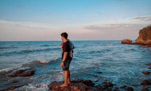 Beberapa Potret Dua Lokasi Pantai Jatisari Yang Lagi Hits, Berada