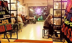 10 Daftar Pilihan Cafe Menarik Daerah Makassar Ini Asik Buat