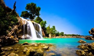 6 Daftar Pilihan Wisata Air Terjun Terdekat Dari Daerah Madura