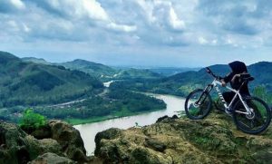 10 Gambar Bukit Watu Meja Purwokerto, Harga Tiket Masuk, Sejarah