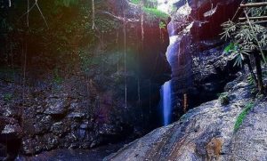 10 Gambar Curug Sempong Majalengka, Rute Menuju Wisata, Lokasi Alamat,