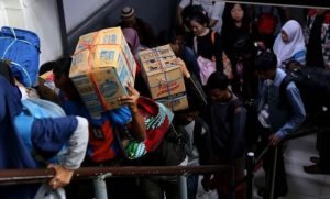 Suasana Lebaran Di Kampung Halaman, 4 Tingkah Lucu Pemudik Jangan