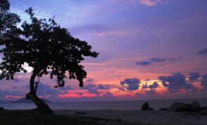6 Daftar Pilihan Destinasi Wisata Malam Hari Dengan Keindahan Yang