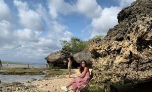 Pantai Padang Padang Di Bali