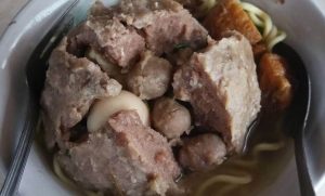Bakso Enak Di Sidoarjo Paling Terenak Tempat Yang Waru Malang Yg Gedangan Kuliner Krian Jual Kota Mie Ayam Daerah Dan Murah Jumbo Sedati Sepanjang Solo Tropodo Urat Wilayah Warung