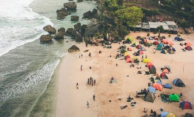Jogja pantai ngrumput gunung kidul yogyakarta bukit kosakora watu bolong peta pengilon camping denah ngecamp