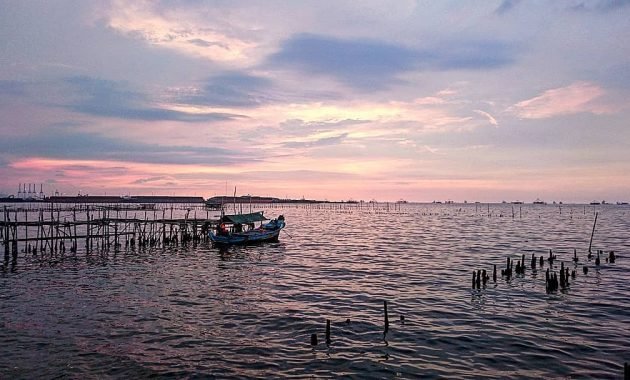 Pantai marunda bekasi jakarta utara modern lokasi wisata perumahan ancol alamat berita cilincing gambar kotor map misteri mancing north city indonesia 14150 publik reklamasi rute sekarang sejarah terletak di 2021 harga tiket masuk murah meriah