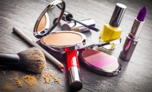 Cari Toko Kosmetik Di Asemka? Coba 10 Tempat Ini